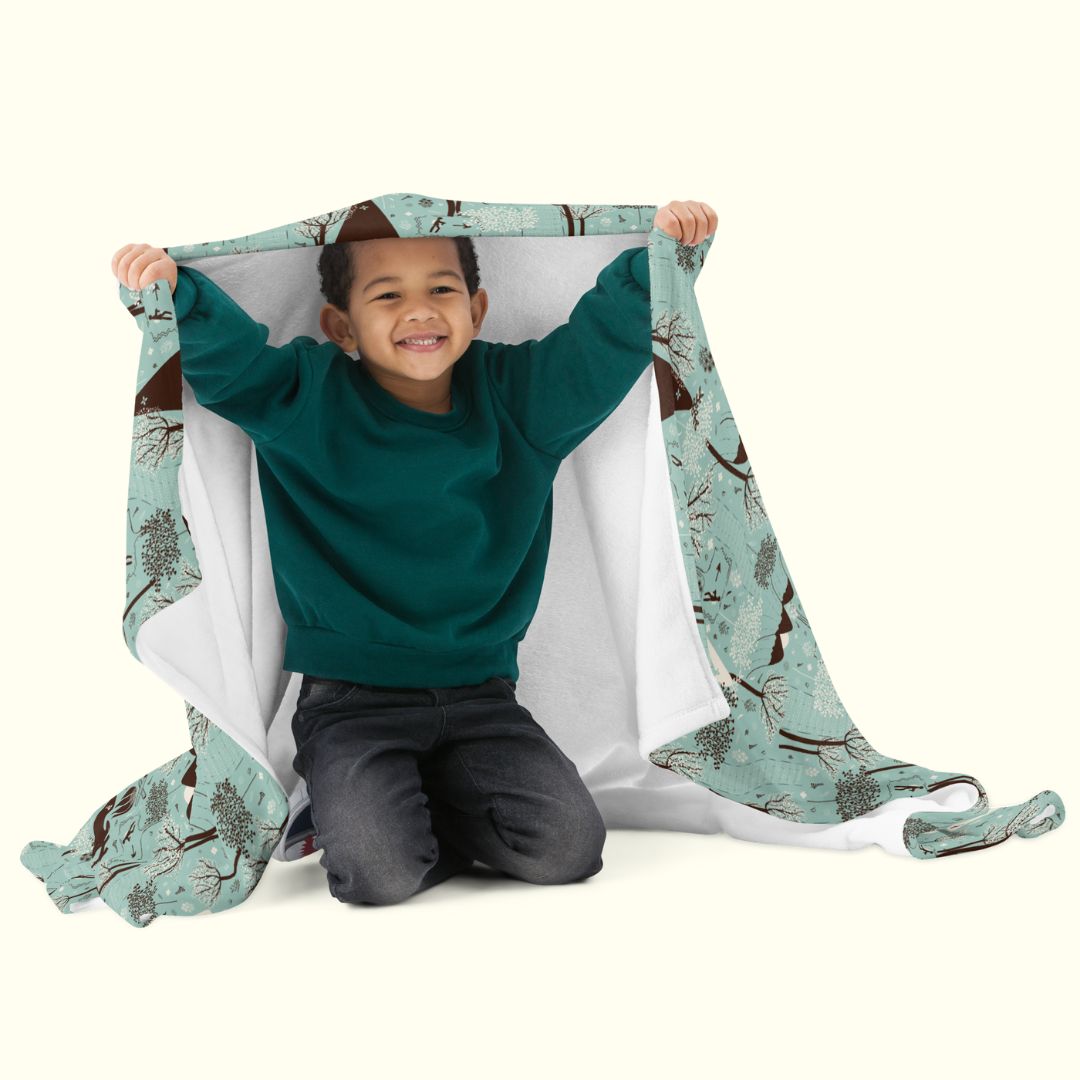 Outdoor Adventurer - Throw Blanket Green